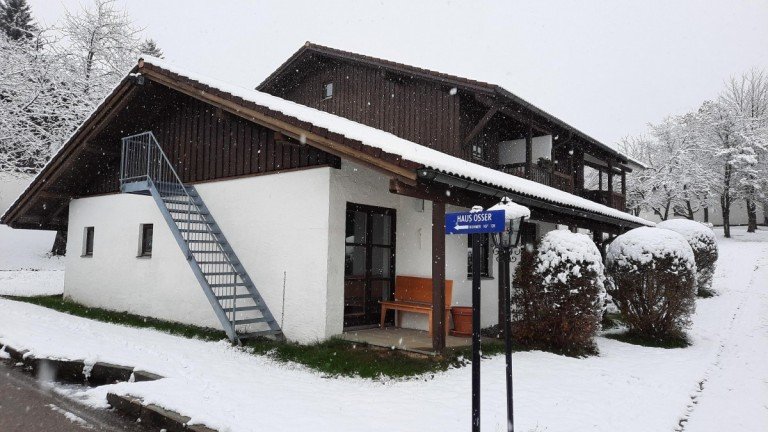 Seitenansicht Waldkirchen Erdgeschosswohnung VERKAUFT! *EIN GEM�TLICHES 1-ZI. APARTMENT* im beliebten bayerischen Wald***