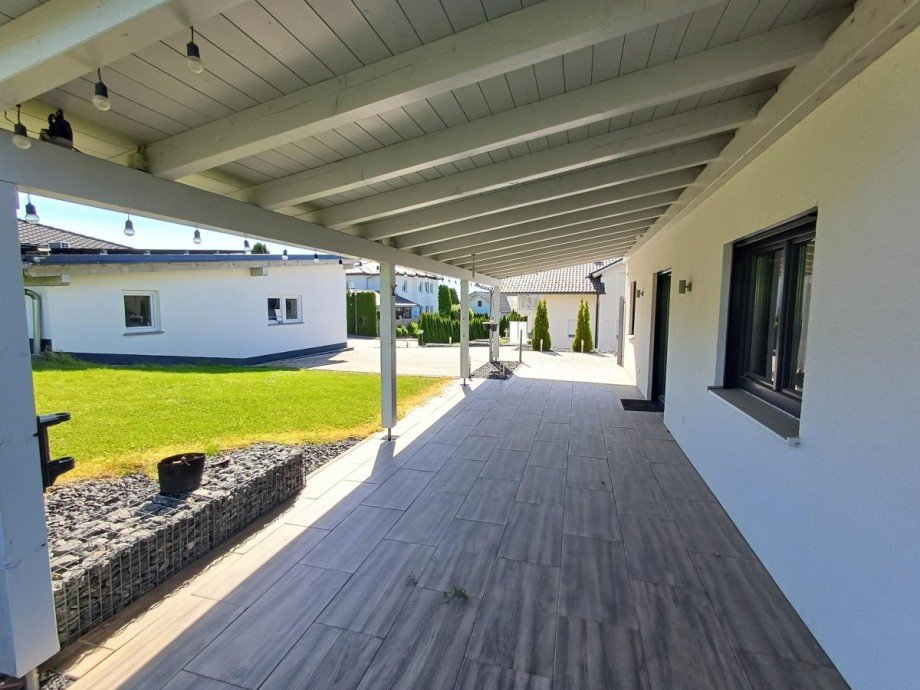 Platz f�r Fr�hst�ck, Mittag.- Abendessen Einfamilienhaus F�rstenstein