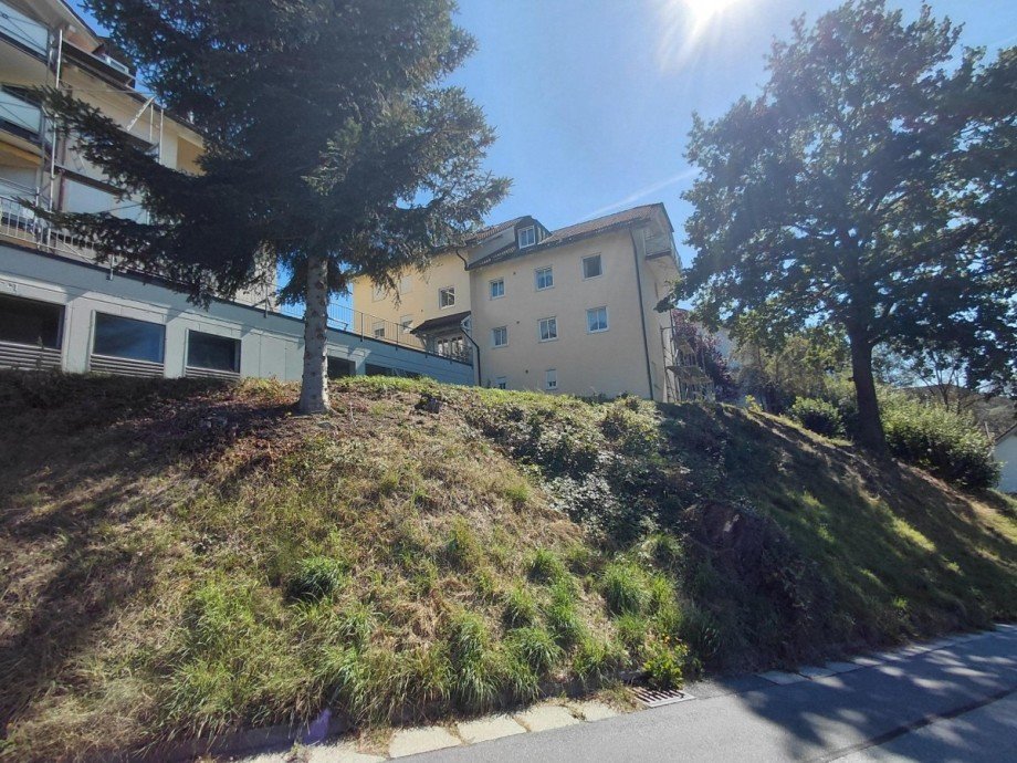 Stra�enansicht Terrassenwohnung Waldkirchen