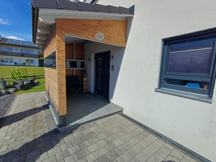 Hochwertiger Eingangsbereich Einfamilienhaus F�rstenstein
