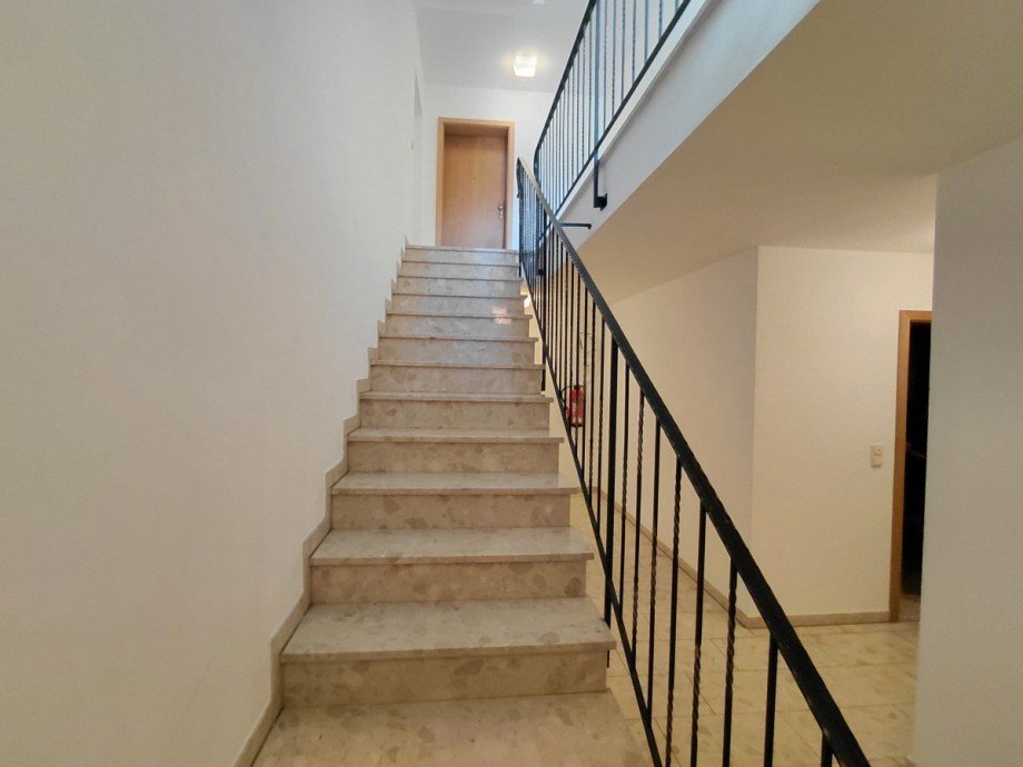 Treppenabgang Wohnung Terrassenwohnung Waldkirchen