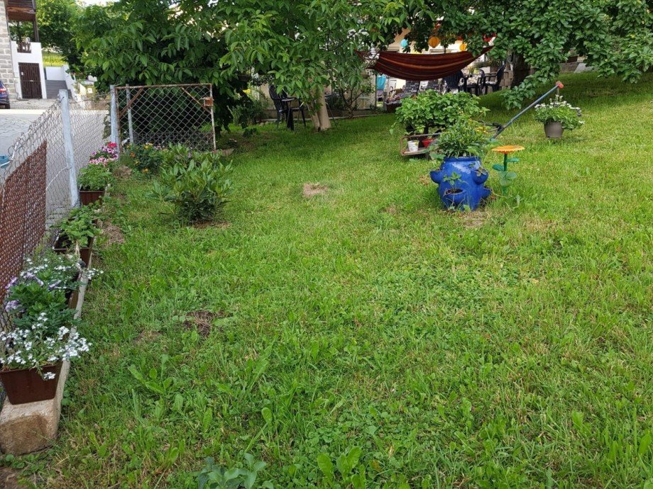 ...mit angrenzendem Gartenanteil Einfamilienhaus R�hrnbach