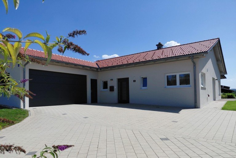 Hauptbild: NEUWERTIGES JUWEL -Exclusiver barrierefreier 125 m� Bungalow, gro�z�gig und hochwertig