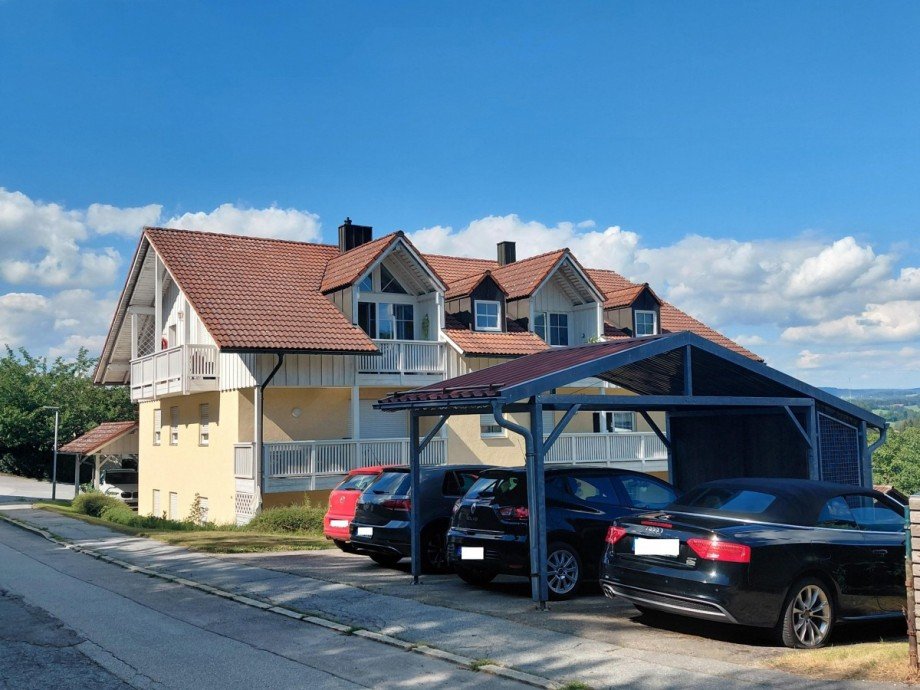 Eigene Stellpl�tze Souterrainwohnung Waldkirchen